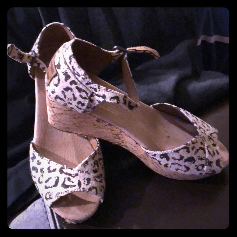 TOMS